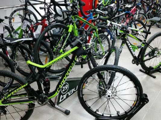 2015 CANNONDALE Trigger Carbon Team
